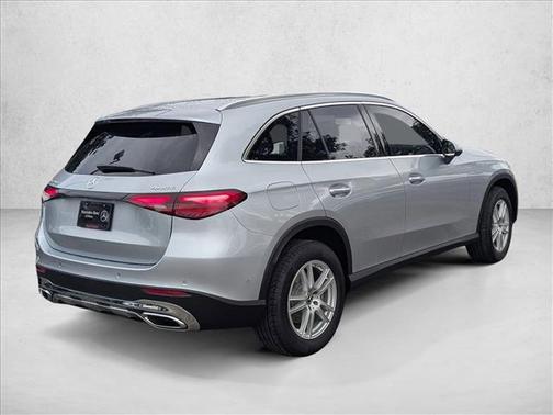 2026 Mercedes-Benz GLC 300 4MATIC