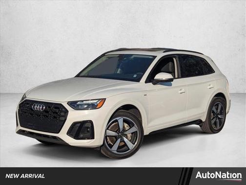 2022 Audi Q5 45 S line Premium Plus