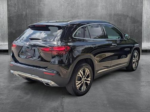 2025 Mercedes-Benz GLA 250 Base