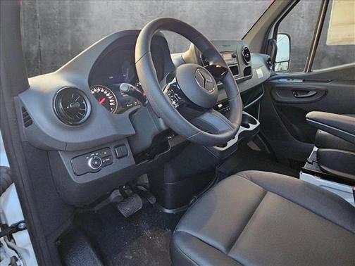 2025 Mercedes-Benz Sprinter 2500 High Roof