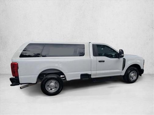 Oxford White 2024 Ford F-250 XL