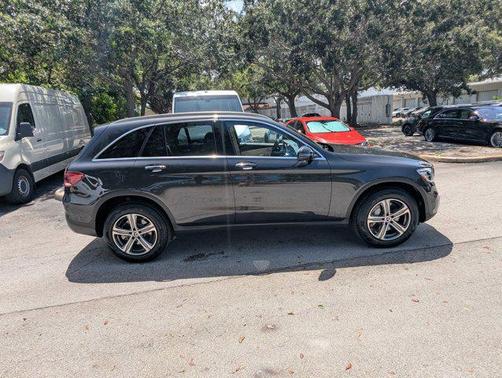2022 Mercedes-Benz GLC 300 Base