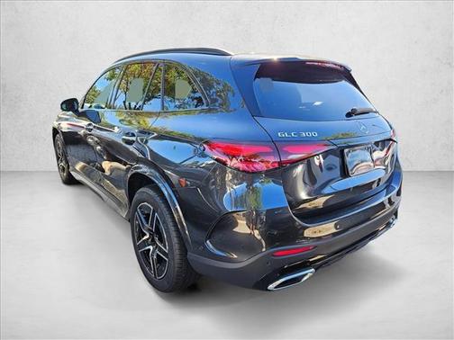 2026 Mercedes-Benz GLC 300 4MATIC
