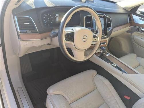 2018 Volvo XC90 T6 Inscription