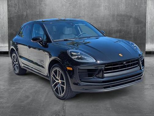 2022 Porsche Macan Base