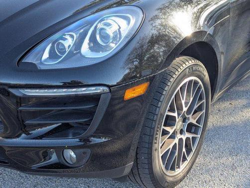 2018 Porsche Macan AWD