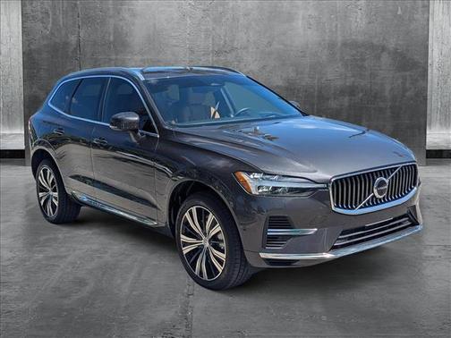 2022 Volvo XC60 Recharge Plug-In Hybrid T8 Inscription
