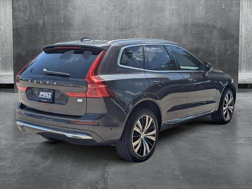 2022 Volvo XC60 Recharge Plug-In Hybrid T8 Inscription