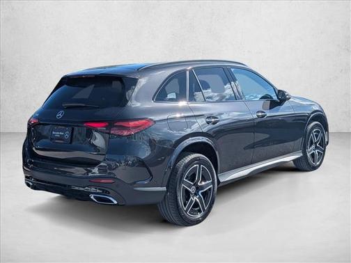 2026 Mercedes-Benz GLC 300 Base