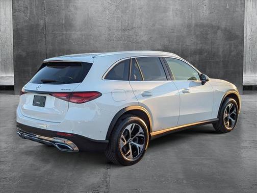 2025 Mercedes-Benz GLC 350e Base