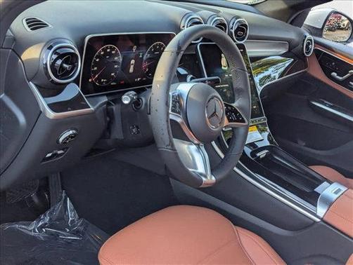 Polar White 2026 Mercedes-Benz GLC 300 4MATIC