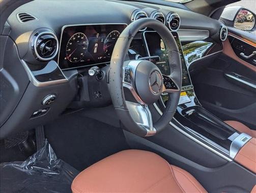 Polar White 2026 Mercedes-Benz GLC 300 4MATIC