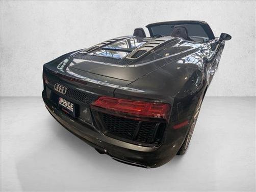 Daytona Gray Pearl 2017 Audi R8 5.2 V10