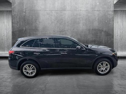 2025 Mercedes-Benz GLC 300 Base