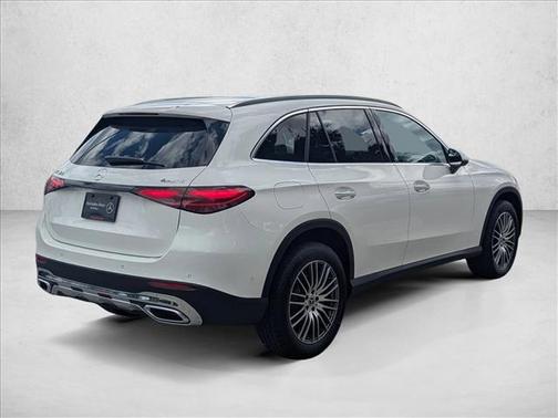2026 Mercedes-Benz GLC 300 4MATIC