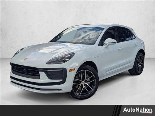 2023 Porsche Macan AWD