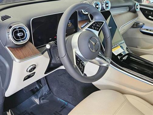 2025 Mercedes-Benz GLC 300 Base
