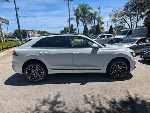 2021 Audi Q8 55 Premium Plus