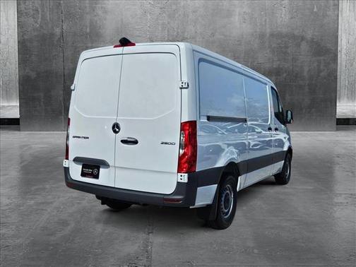 2025 Mercedes-Benz Sprinter 2500 Standard Roof