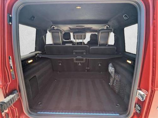 MANUFAKTUR Exclusive Cardinal Red Magno 2026 Mercedes-Benz AMG G 63 AMG G 63