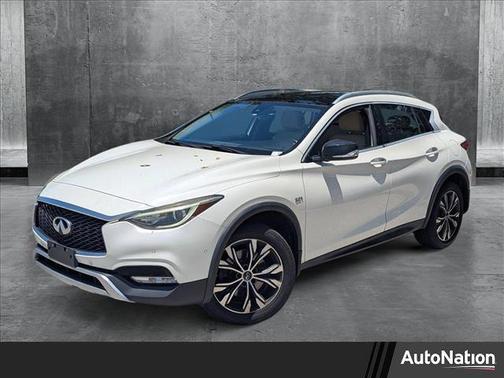 2018 INFINITI QX30 Premium