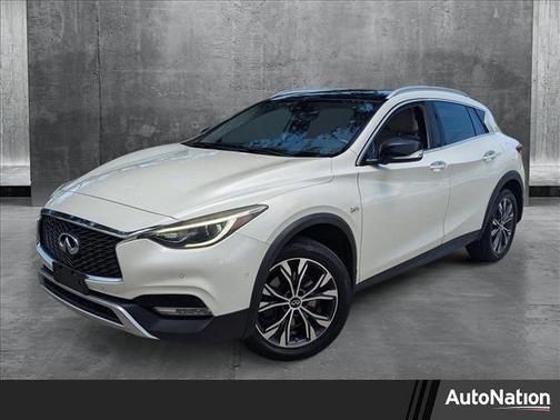 2018 INFINITI QX30 Premium