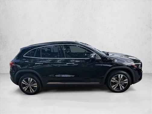 Night Black 2026 Mercedes-Benz GLA 250 4MATIC