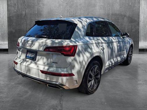 2022 Audi Q5 45 S line Premium