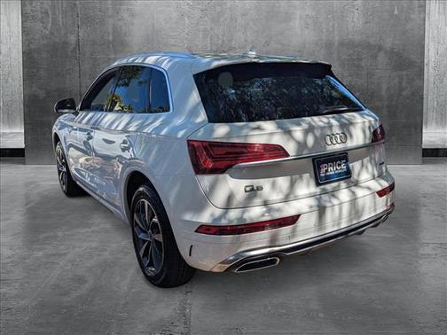 2022 Audi Q5 45 S line Premium