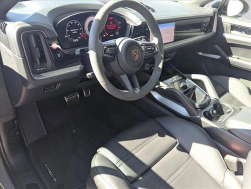 2024 Porsche Cayenne Turbo