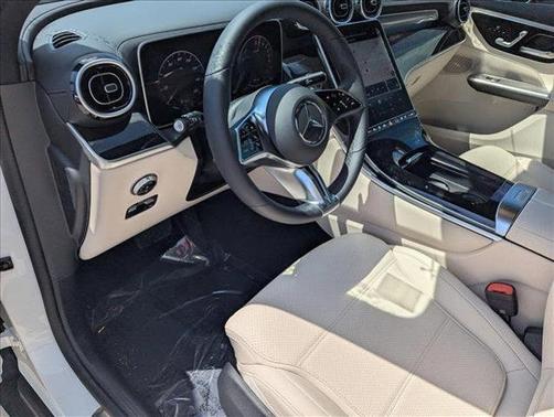 2025 Mercedes-Benz GLC 350e Base