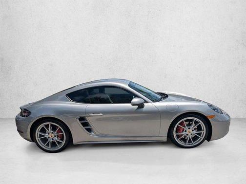 GT Silver Metallic 2024 Porsche 718 Cayman S
