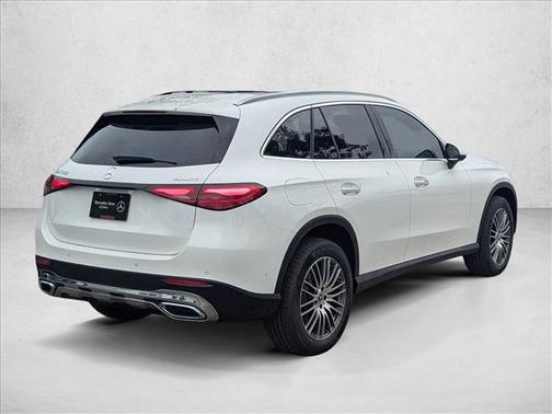 2026 Mercedes-Benz GLC 300 4MATIC