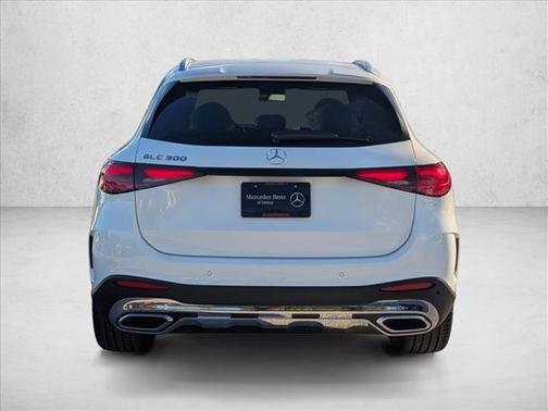 2026 Mercedes-Benz GLC 300 Base