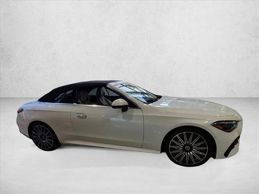 MANUFAKTUR Moonlight White Metallic 2026 Mercedes-Benz CLE 450 4MATIC
