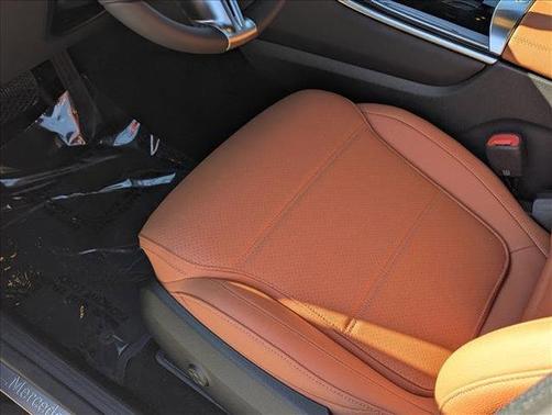 2026 Mercedes-Benz GLC 300 Base