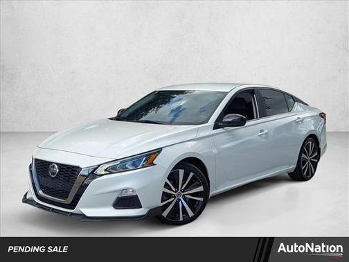 2021 Nissan Altima SR FWD