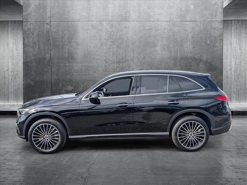 2025 Mercedes-Benz GLC 300 Base