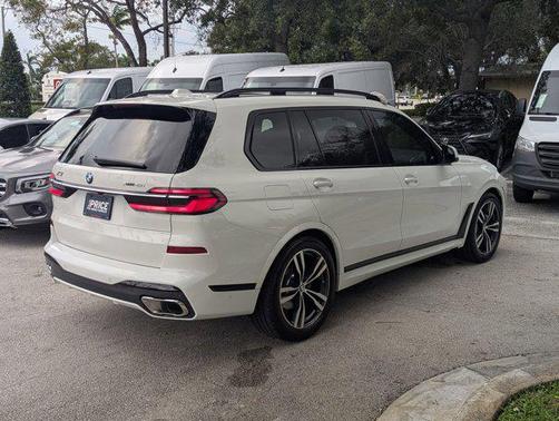 2024 BMW X7 xDrive40i
