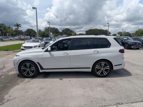 2024 BMW X7 xDrive40i