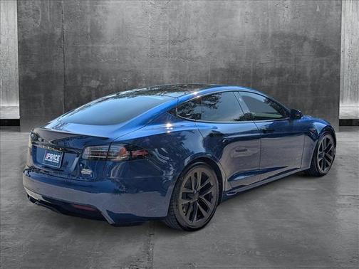 2023 Tesla Model S Plaid
