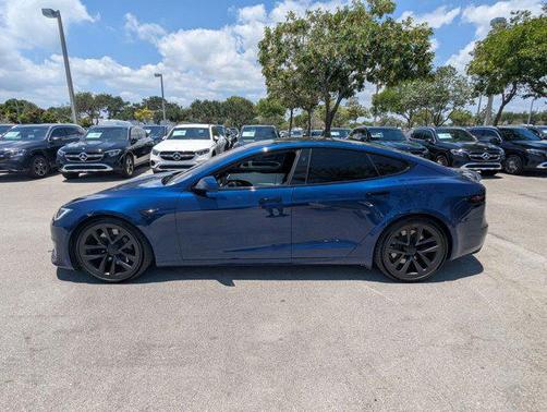 2023 Tesla Model S Plaid