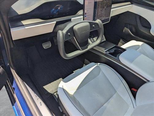 2023 Tesla Model S Plaid