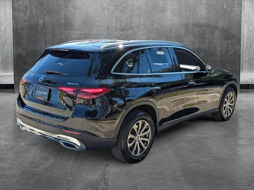 2025 Mercedes-Benz GLC 300 4MATIC