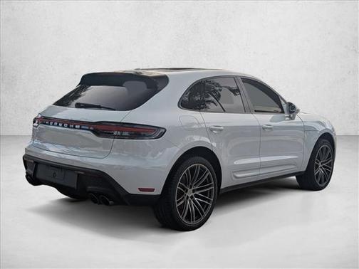2023 Porsche Macan AWD