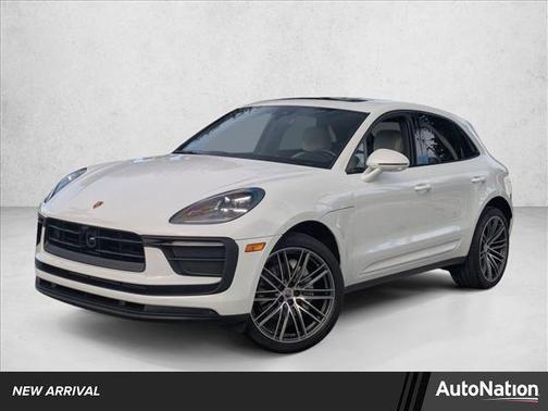2023 Porsche Macan AWD