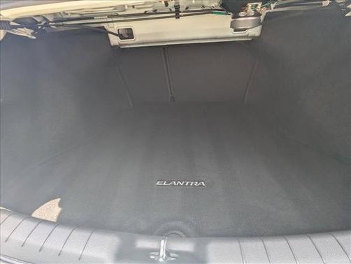 Quartz White Pearl 2019 Hyundai ELANTRA Limited