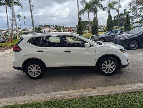 2017 Nissan Rogue S