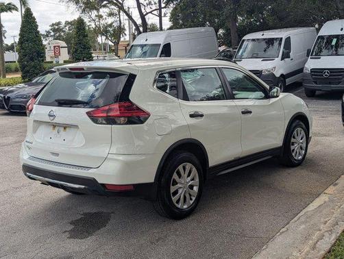 2017 Nissan Rogue S