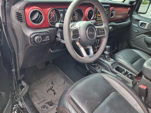 Black Clearcoat 2023 Jeep Gladiator Rubicon